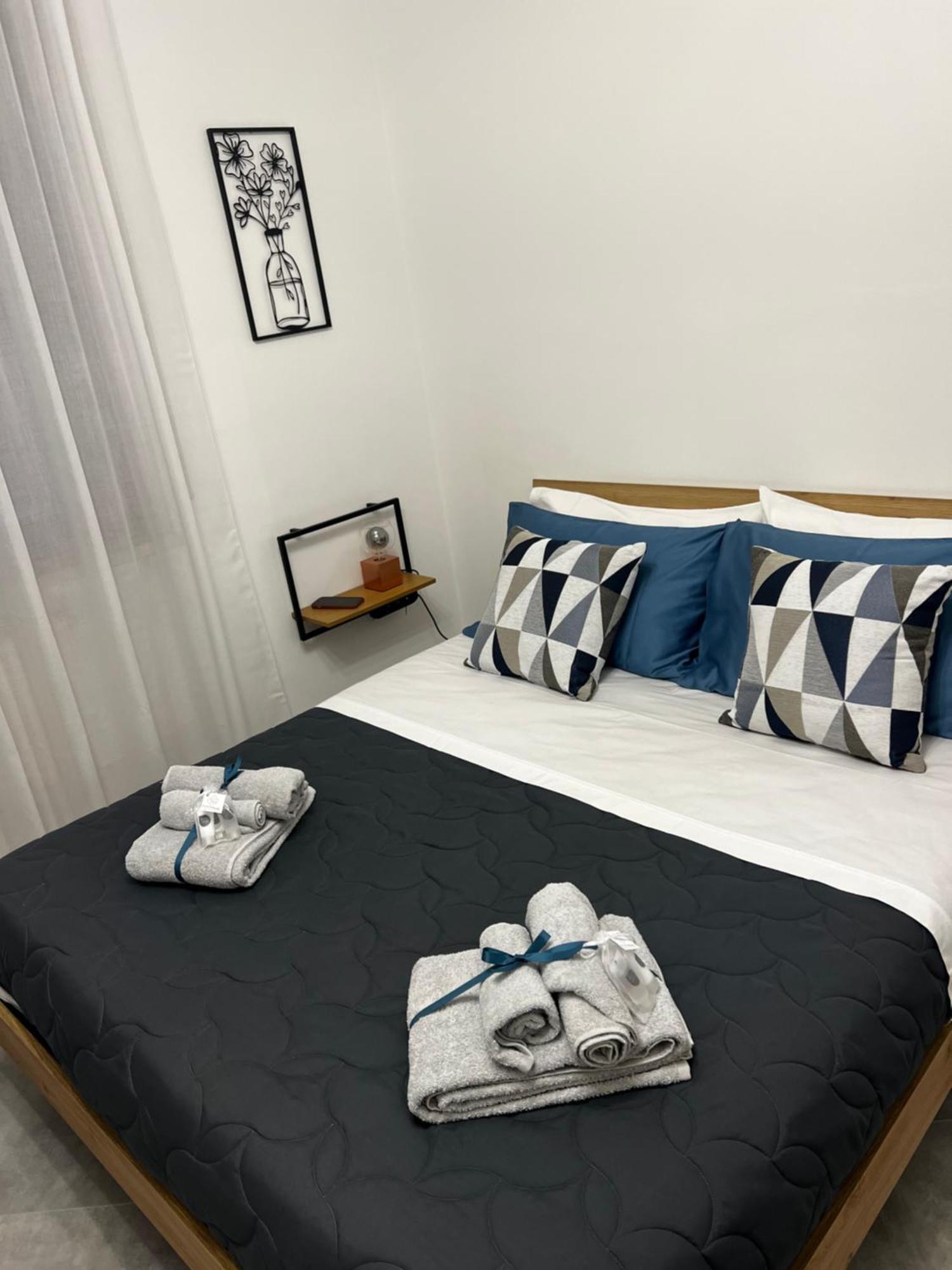 Roka House Apartment Peschiera del Garda Bagian luar foto